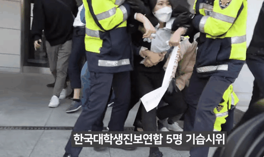9309910eddee22ead63e3c0822227e24b13945edpbox.gif